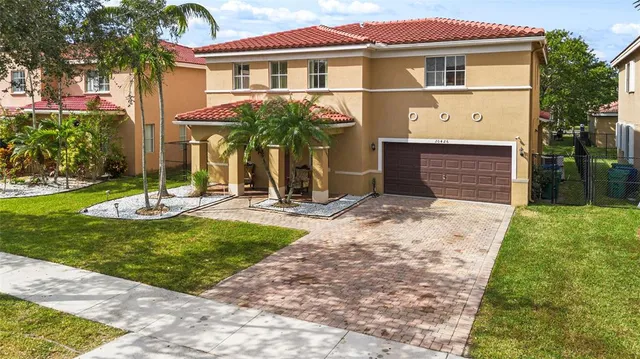 $750,000 | 20426 Northwest 8th Court, Miami Gardens, FL 33169