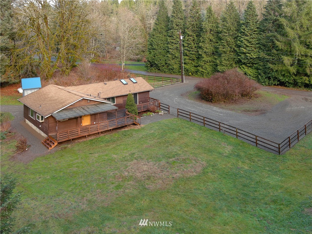 6102 River Valley Road Granite Falls, WA 98252 - Photo 19 of 21 an aerial view of a house having yard