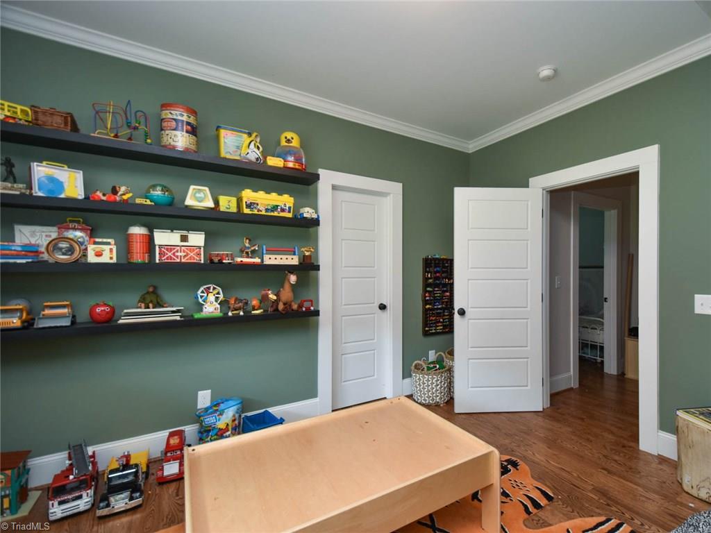 2092 Darrow Road Winston-Salem, NC 27101 - Photo 14 of 30 Gallery Image 14