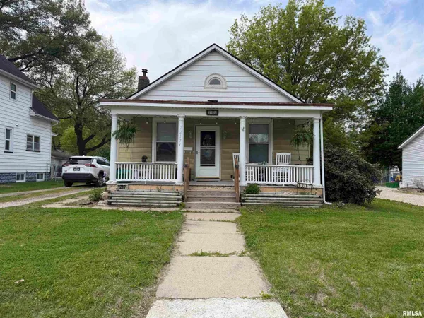 $130,000 | 1217 South Garfield Avenue, Burlington, IA 52601