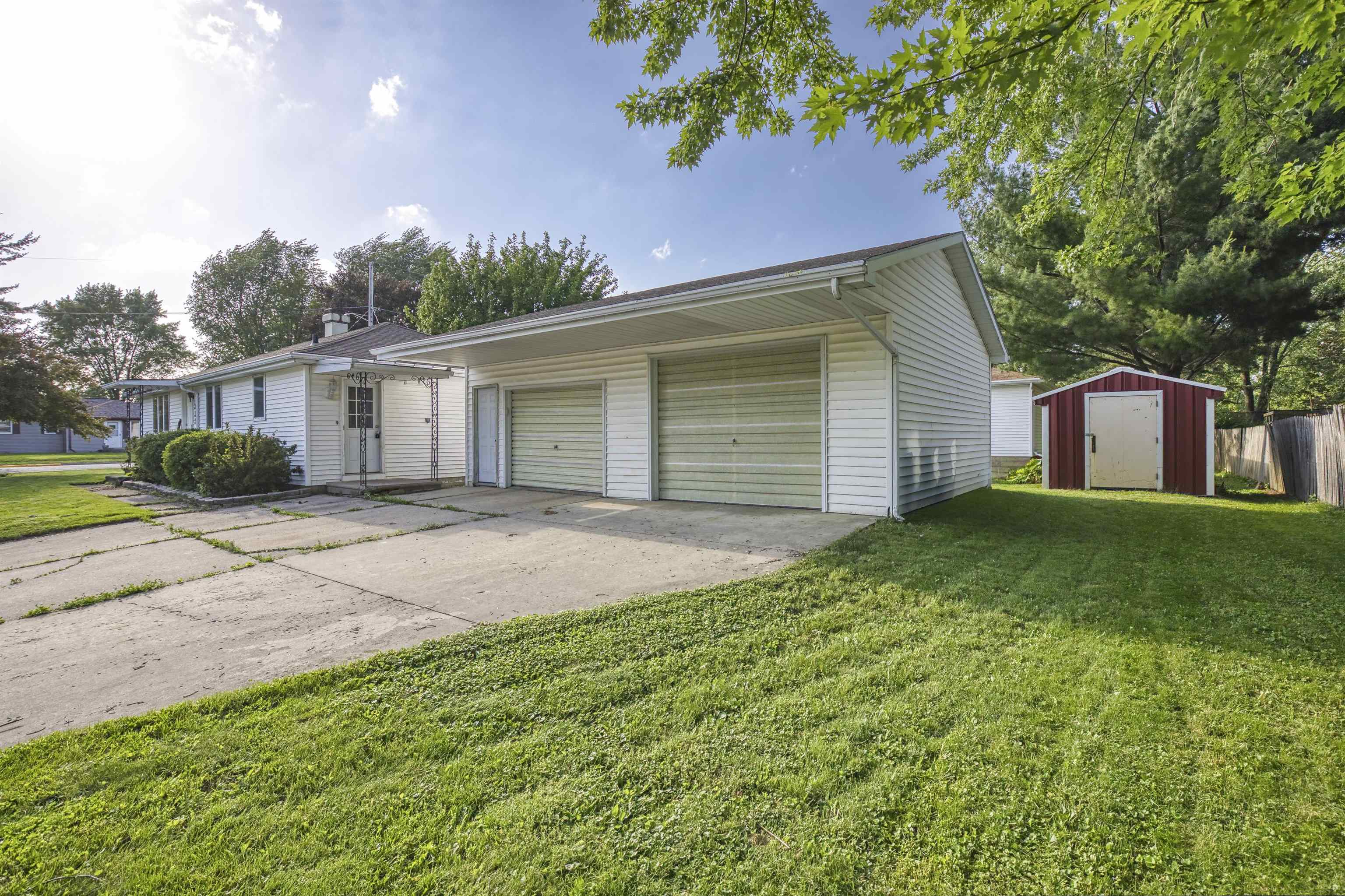 335 Front Street Pulaski, WI 54162 - Photo 26 of 40
