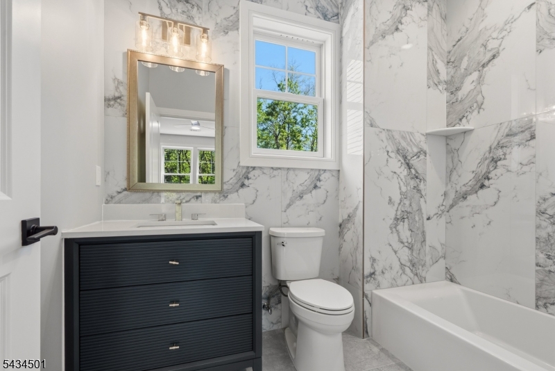 60 West Hobart Gap Road Livingston, NJ 07039 - Photo 25 of 40