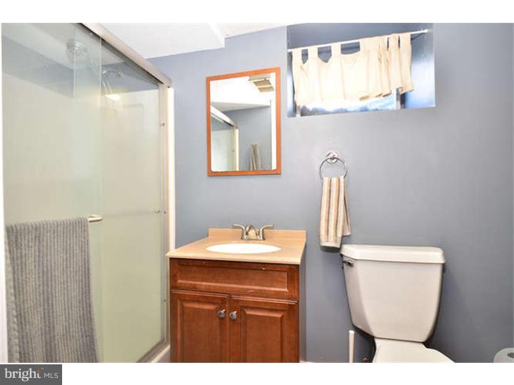 235 Hawthorne Road Morton, PA 19070 - Photo 18 of 24