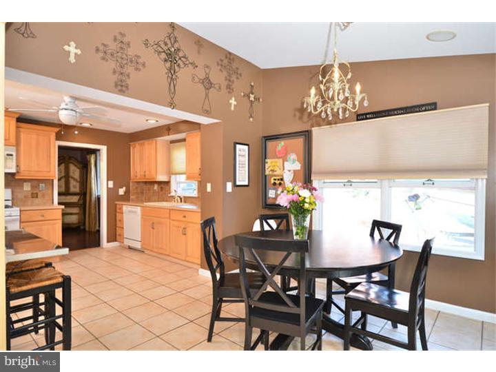 235 Hawthorne Road Morton, PA 19070 - Photo 4 of 24