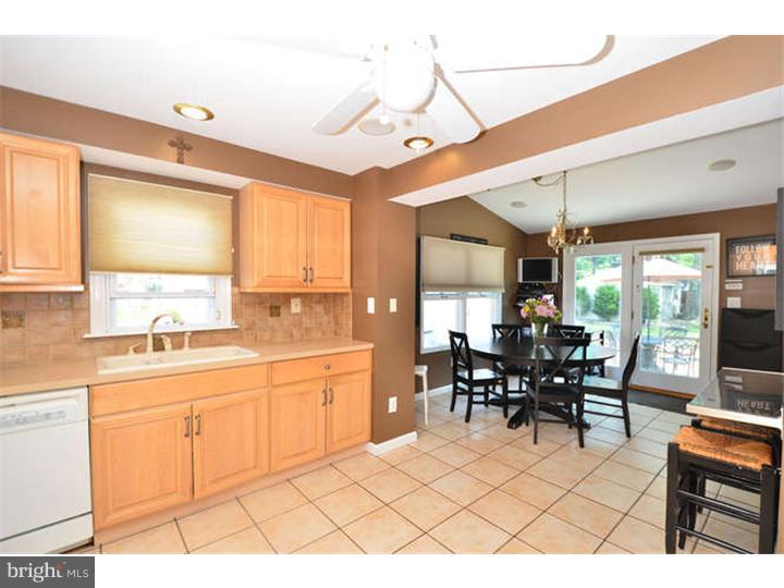235 Hawthorne Road Morton, PA 19070 - Photo 5 of 24