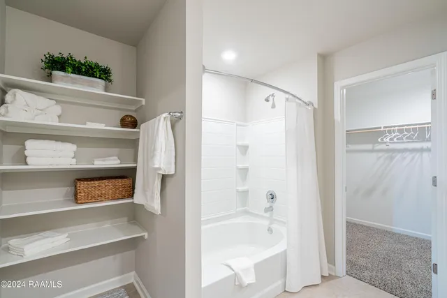 $4,000 | 1802 Saddle Back Ridge, New Iberia, LA 70560