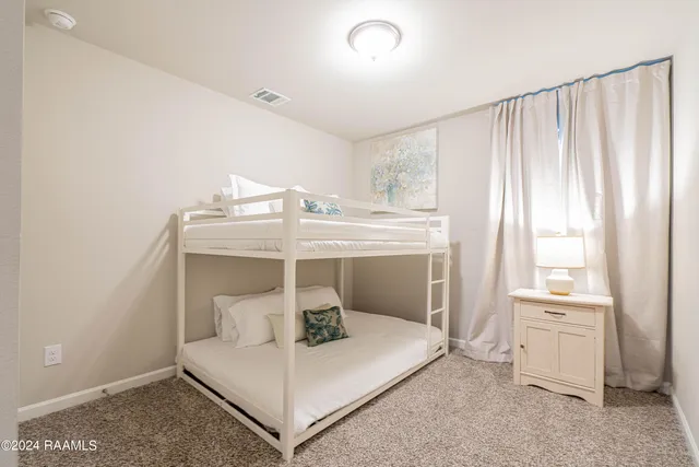 $4,000 | 1802 Saddle Back Ridge, New Iberia, LA 70560