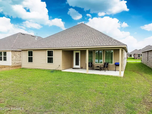 $4,000 | 1802 Saddle Back Ridge, New Iberia, LA 70560