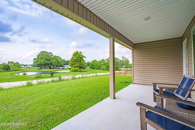 $4,000 | 1802 Saddle Back Ridge, New Iberia, LA 70560