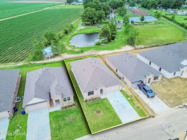 $4,000 | 1802 Saddle Back Ridge, New Iberia, LA 70560