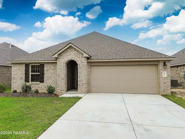 $4,000 | 1802 Saddle Back Ridge, New Iberia, LA 70560