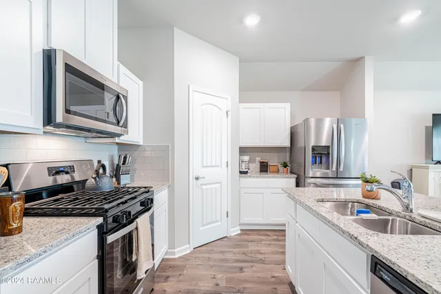 $4,000 | 1802 Saddle Back Ridge, New Iberia, LA 70560