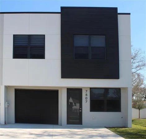 $2,900 | 7593 Gesualdo Court, Tampa, FL 33614