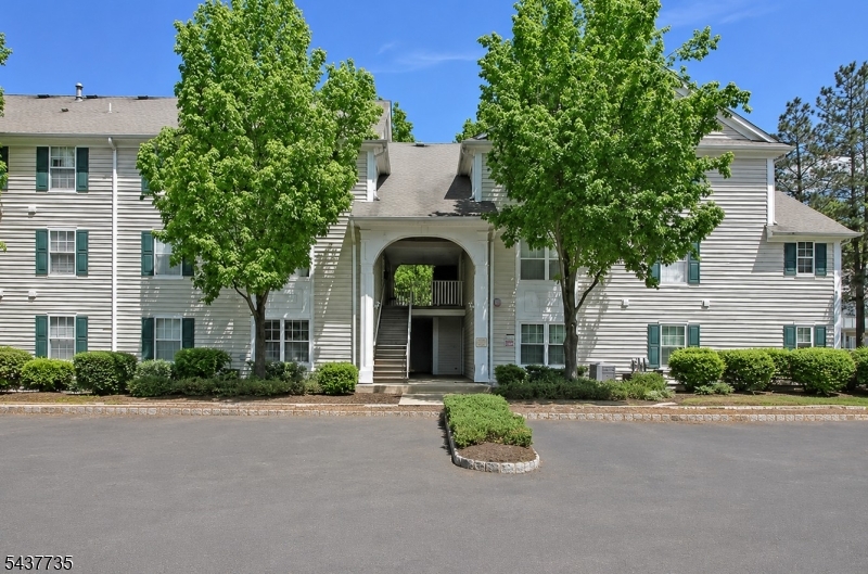 18M Ashington Club Road, Unit 18 Far Hills, NJ 07931 - Photo 1 of 10