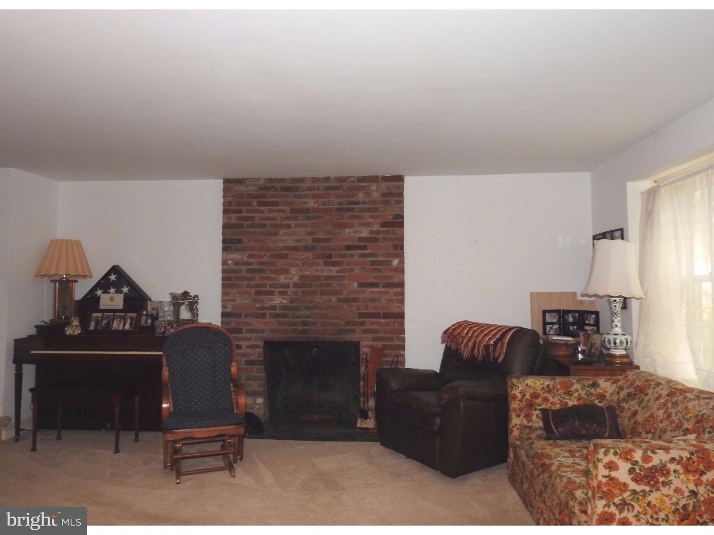 1010 Remington Road Wynnewood, PA 19096 - Photo 3 of 13 Living Room