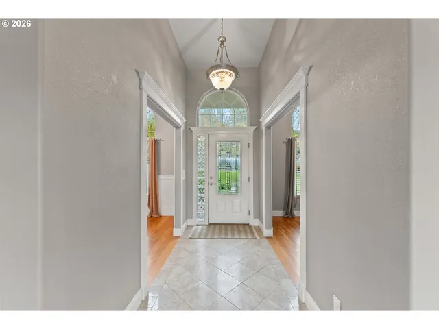 a view of an entryway