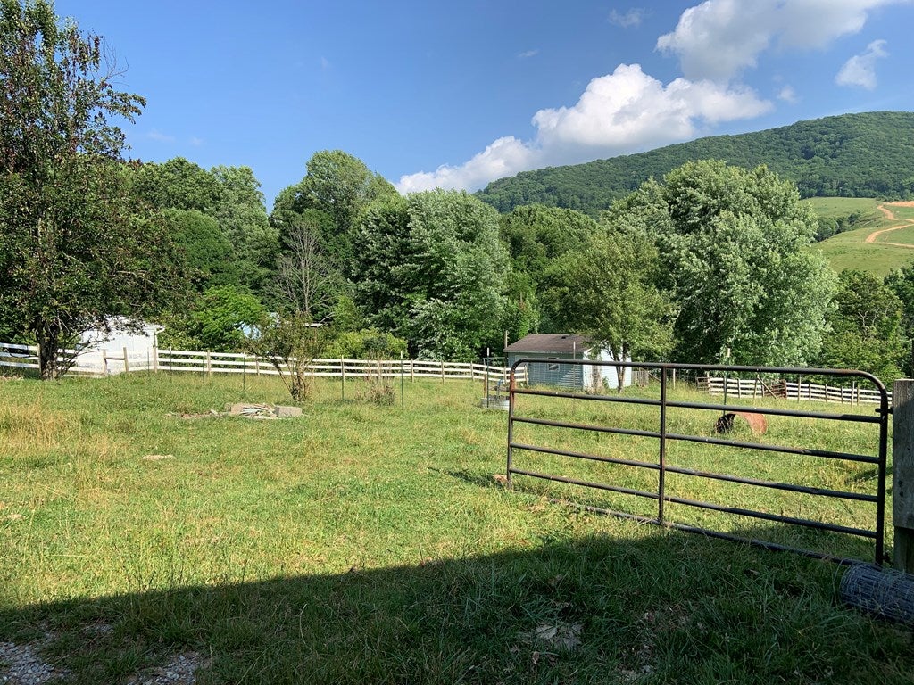2349 South Fork Road Marion, VA 24354 - Photo 40 of 71 Gallery Image 40
