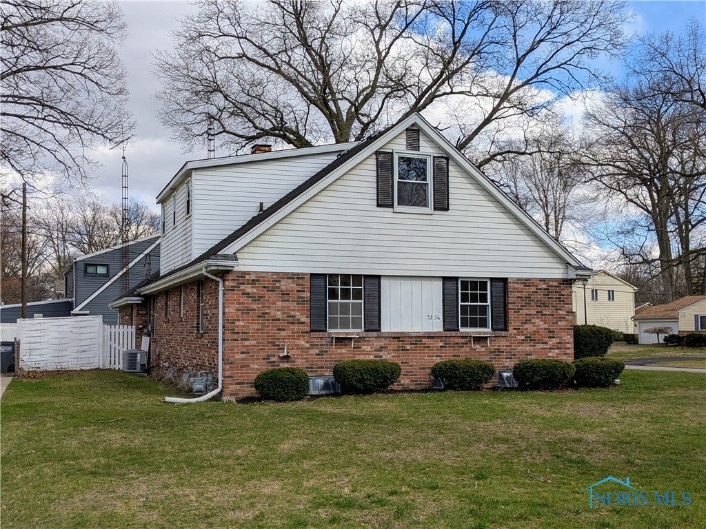 5336 Talmadge Road Toledo, OH 43623 - Photo 4 of 34 Gallery Image 4