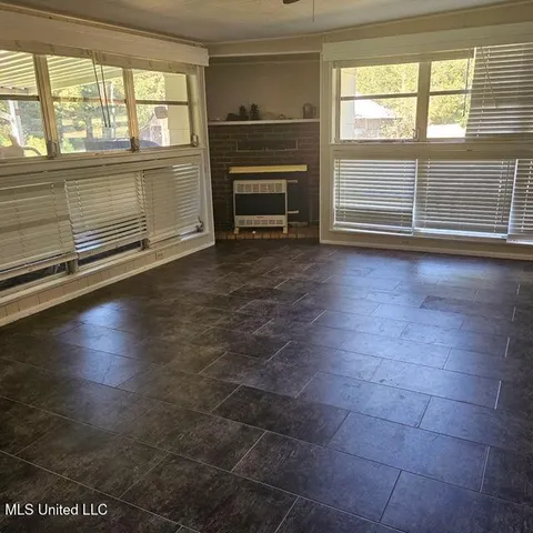 $1,800 | 2083 Martin Road, Summit, MS 39666