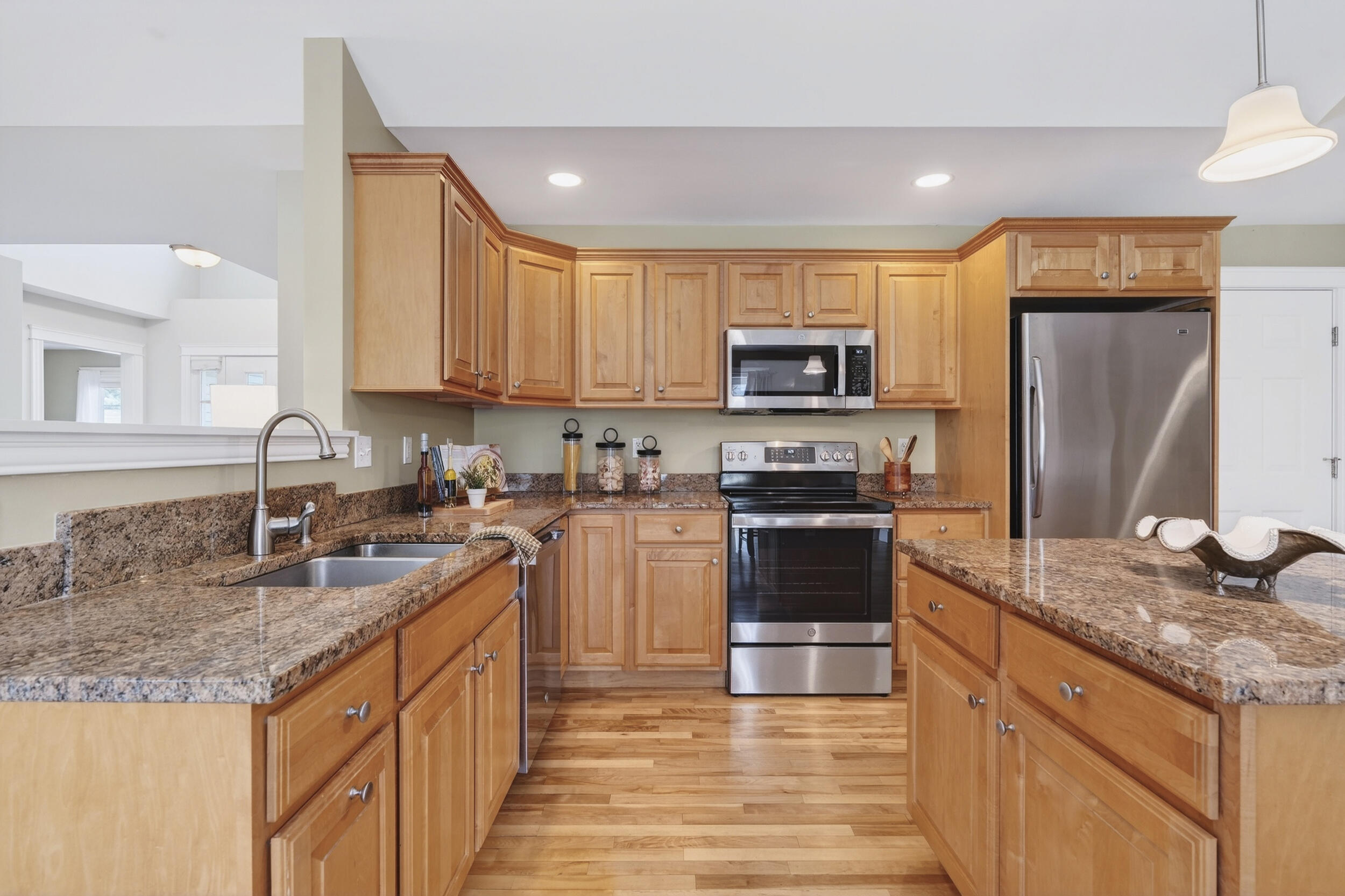 67 Brydon Way, Unit 70 Westbrook, ME 04092 - Photo 8 of 25 8_67brydon-11