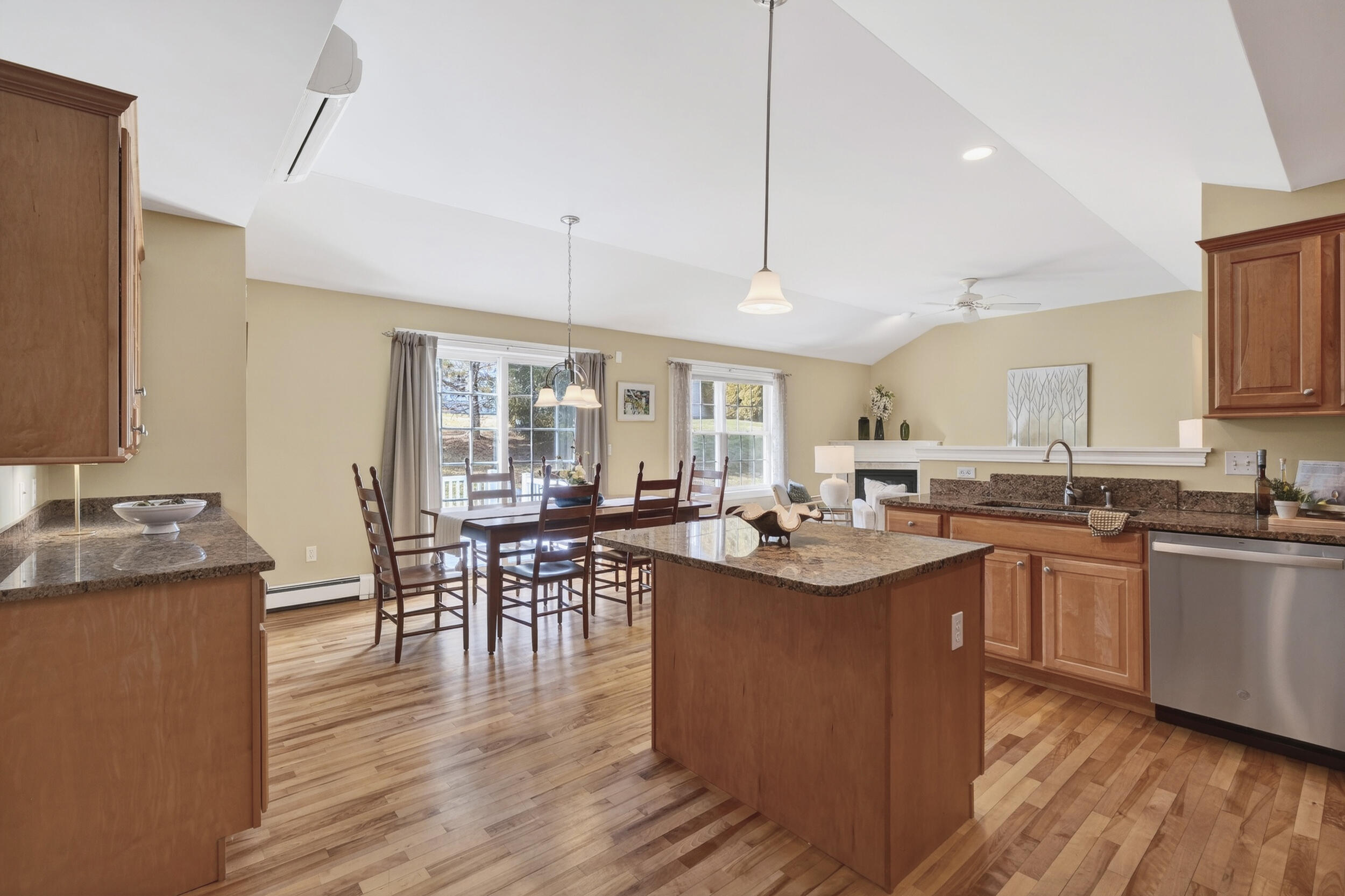 67 Brydon Way, Unit 70 Westbrook, ME 04092 - Photo 9 of 25 11_67brydon-14