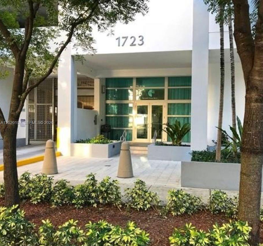 1723 Southwest 2nd Avenue, Unit 704 Miami, FL 33129 - Photo 1 of 28