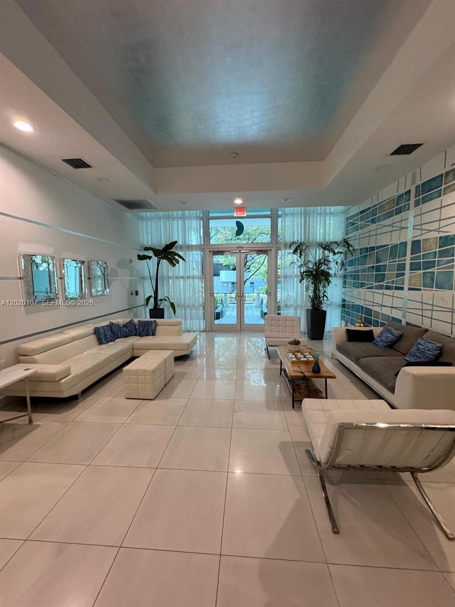 1723 Southwest 2nd Avenue, Unit 704 Miami, FL 33129 - Photo 23 of 28