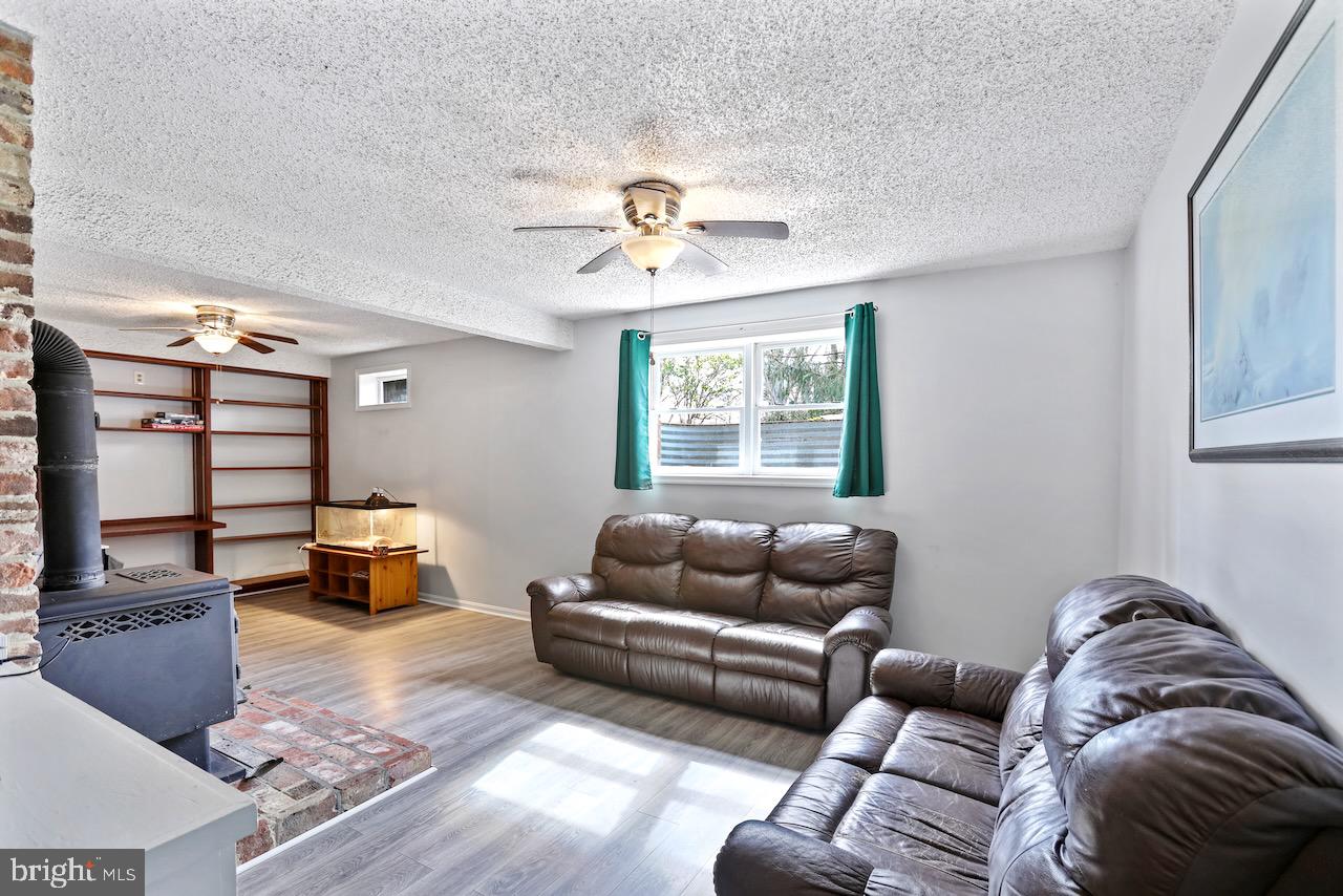 20371 Cockerill Road Purcellville, VA 20132 - Photo 12 of 41