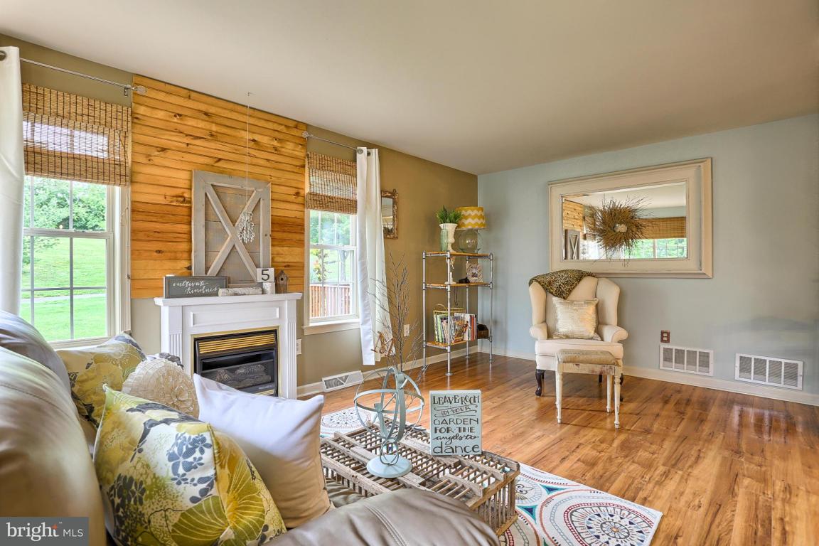 764 Sylvan Road Lancaster, PA 17601 - Photo 3 of 24 Gallery Image 3