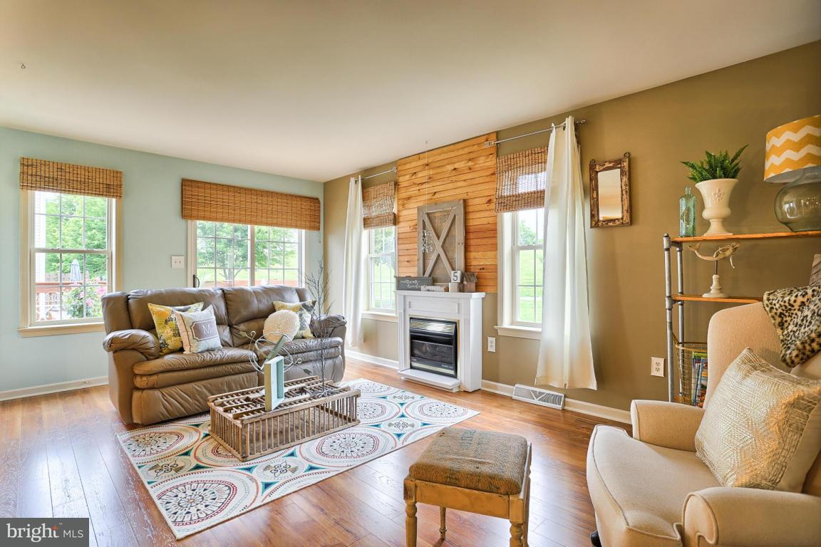 764 Sylvan Road Lancaster, PA 17601 - Photo 4 of 24 Gallery Image 4