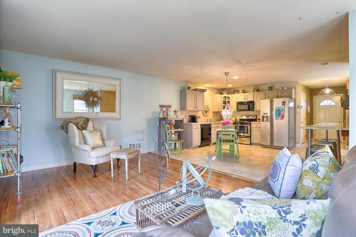 764 Sylvan Road Lancaster, PA 17601 - Photo 5 of 24 Gallery Image 5