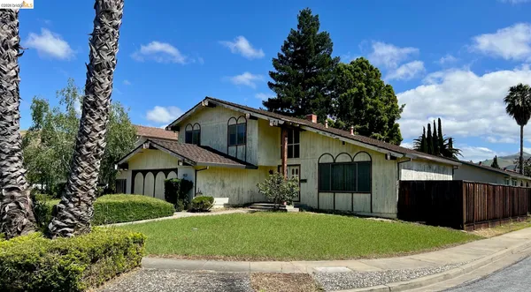 $1,799,000 | 40249 San Sebastian Place, Fremont, CA 94539