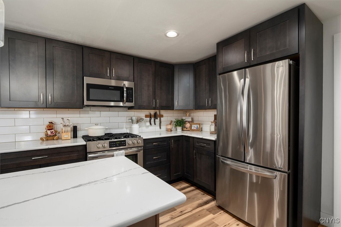 7816 Elwill Road Cicero, NY 13039 - Photo 11 of 47