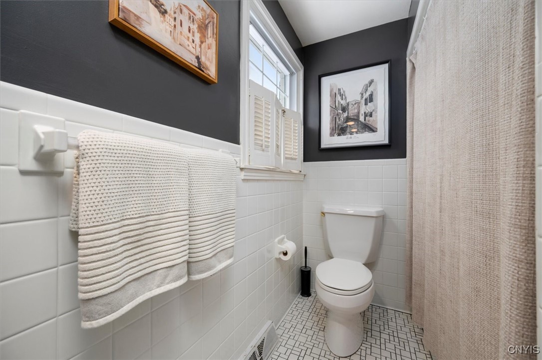 7816 Elwill Road Cicero, NY 13039 - Photo 37 of 47