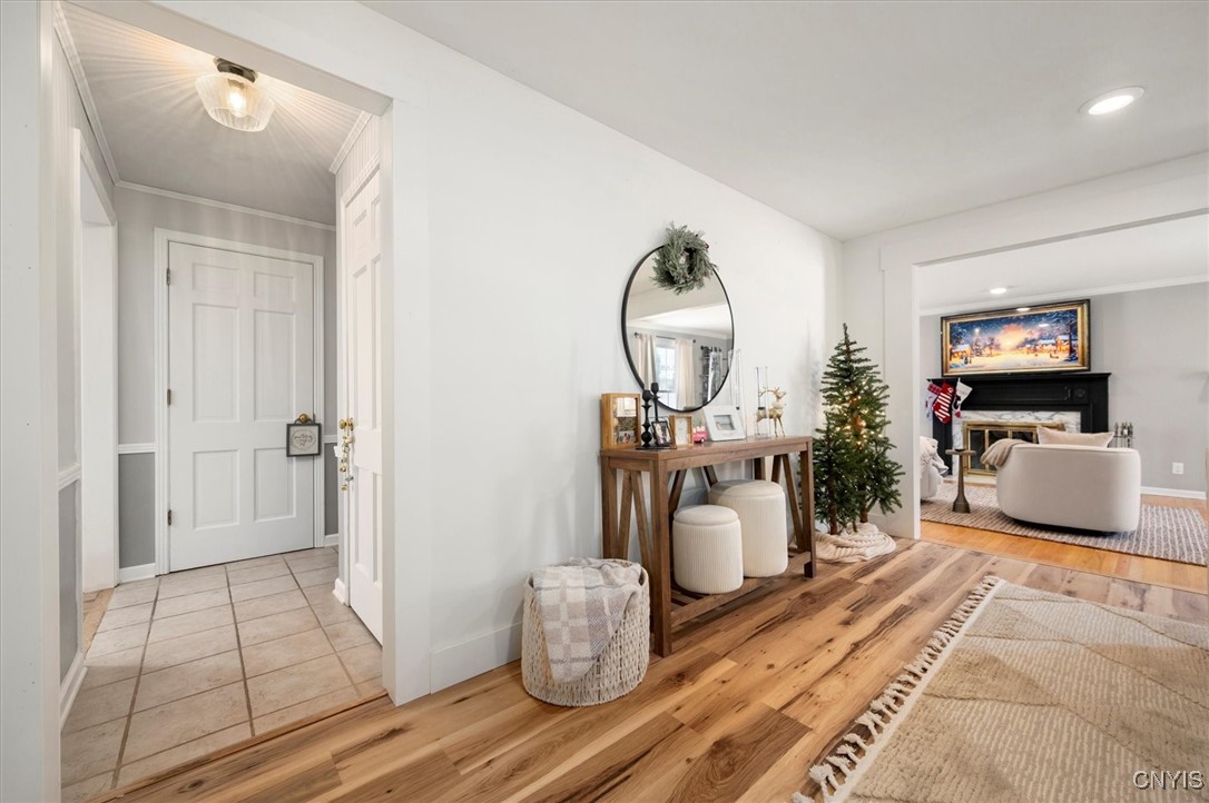 7816 Elwill Road Cicero, NY 13039 - Photo 4 of 47