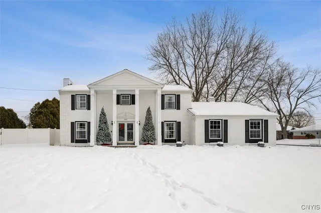 $485,000 | 7816 Elwill Road, Cicero, NY 13039