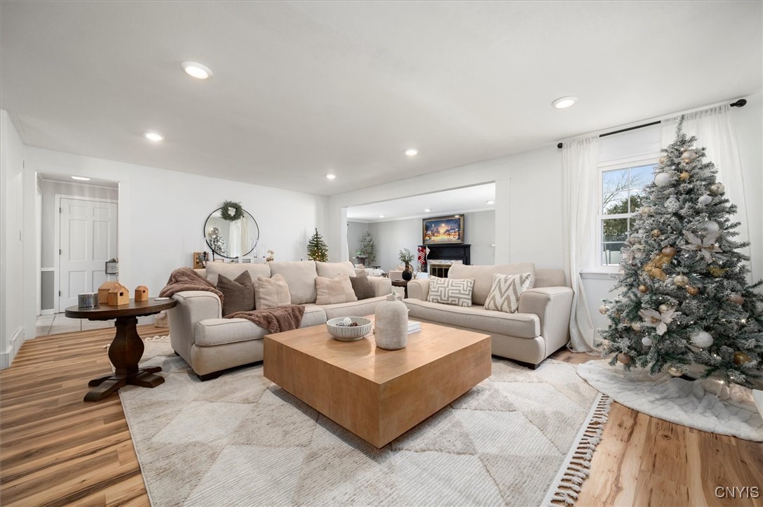 7816 Elwill Road Cicero, NY 13039 - Photo 7 of 47