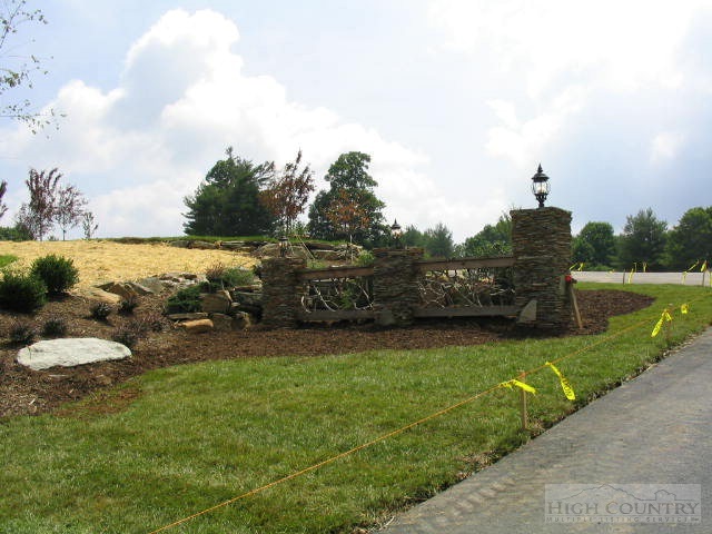 4 Apple Creek Road Boone, NC 28607 - Photo 3 of 7 Gallery Image 3