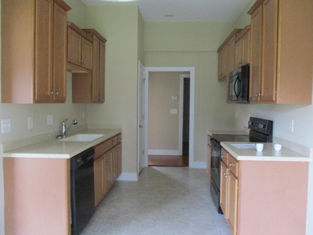 403 Black Horse Road Moncks Corner, SC 29461 - Photo 4 of 10 033