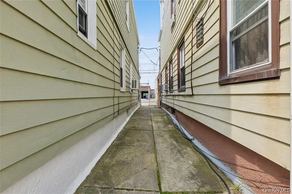 $949,999 | 87-47 139th Street | Briarwood