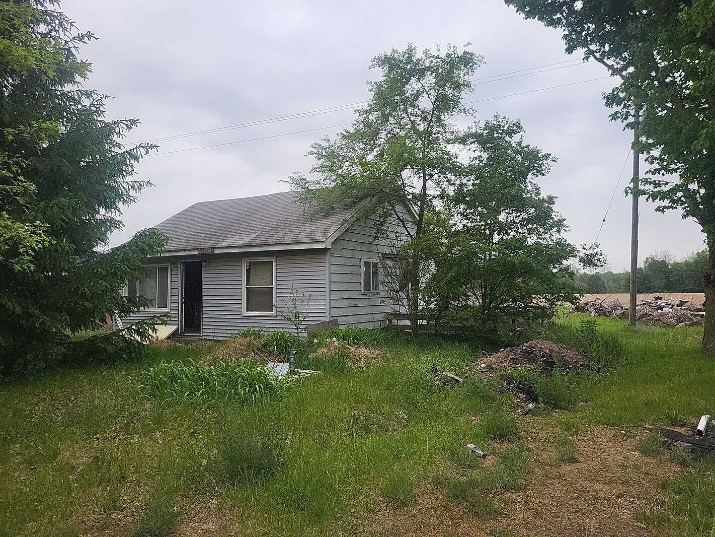 5971 Baseline Road Grand Junction, MI 49056 - Photo 9 of 19 08