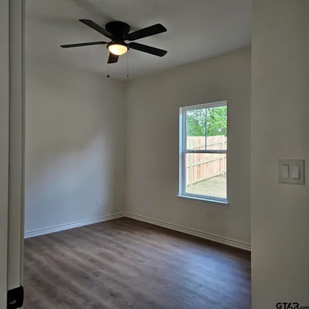 $1,600 | 18723 Farm To Market Road 850, Unit 3, Arp, TX 75750