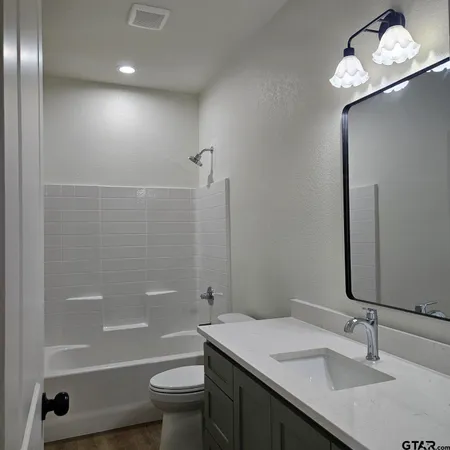 $1,600 | 18723 Farm To Market Road 850, Unit 3, Arp, TX 75750