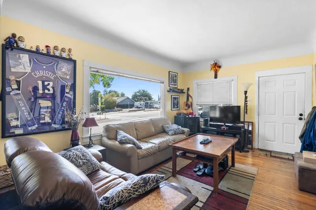 $399,000 | 224 Pleasant Street, Roseville, CA 95678