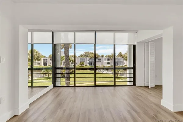 $350,000 | 1950 Southwest Palm City Road, Unit 3201, Stuart, FL 34994