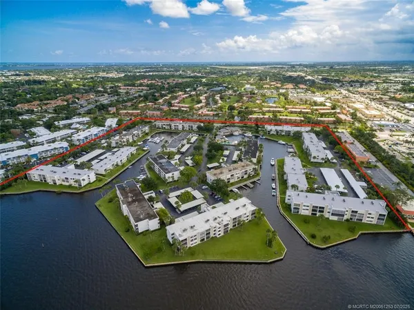 $350,000 | 1950 Southwest Palm City Road, Unit 3201, Stuart, FL 34994