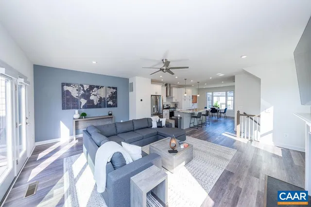 $3,900 | 1521 Knoll Lane, Charlottesville, VA 22911