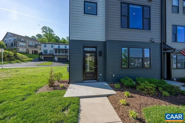 $3,900 | 1521 Knoll Lane, Charlottesville, VA 22911