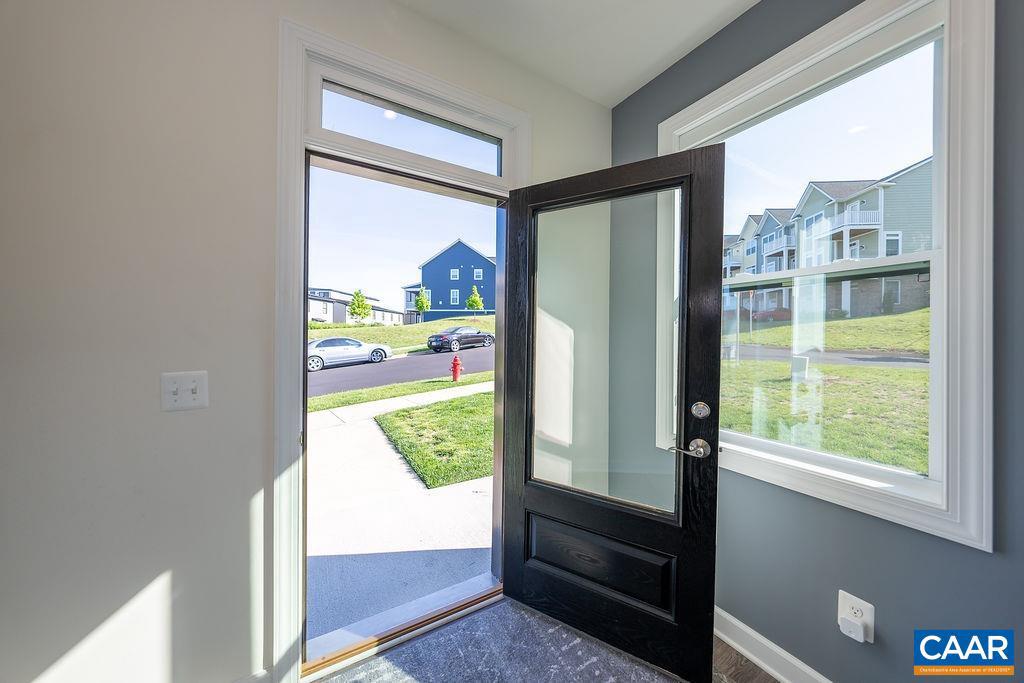 1521 Knoll Lane Charlottesville, VA 22911 - Photo 3 of 24