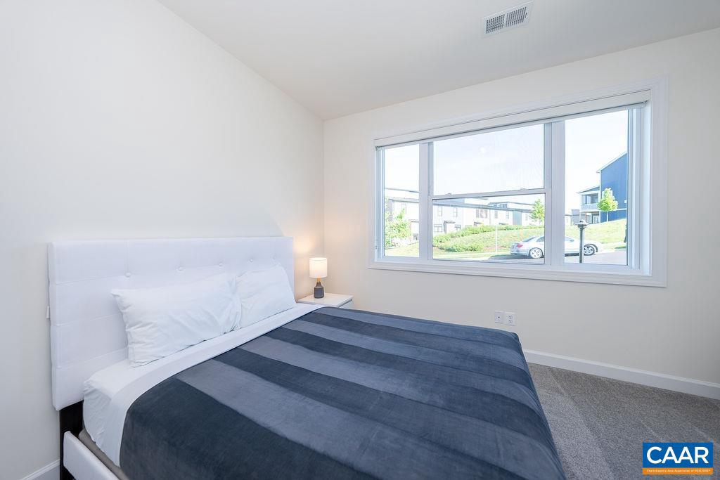 1521 Knoll Lane Charlottesville, VA 22911 - Photo 4 of 24